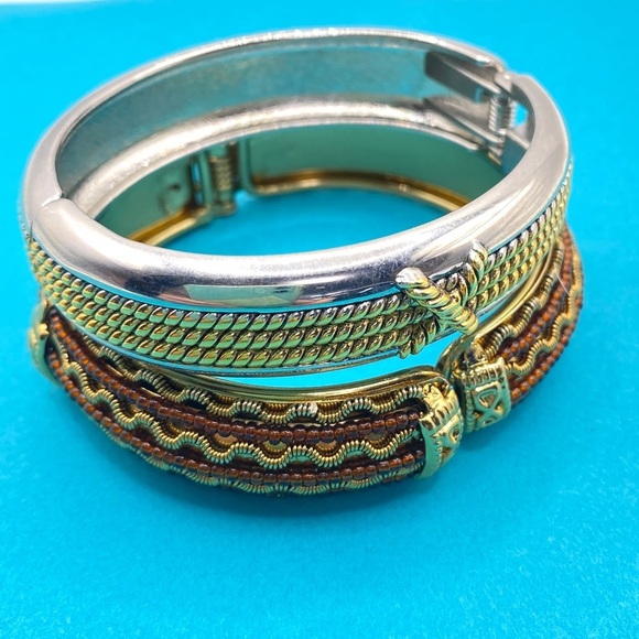 Clamper Hinged Bracelet Bangles Pair Textured Silver & Gold - Picture 1 of 7